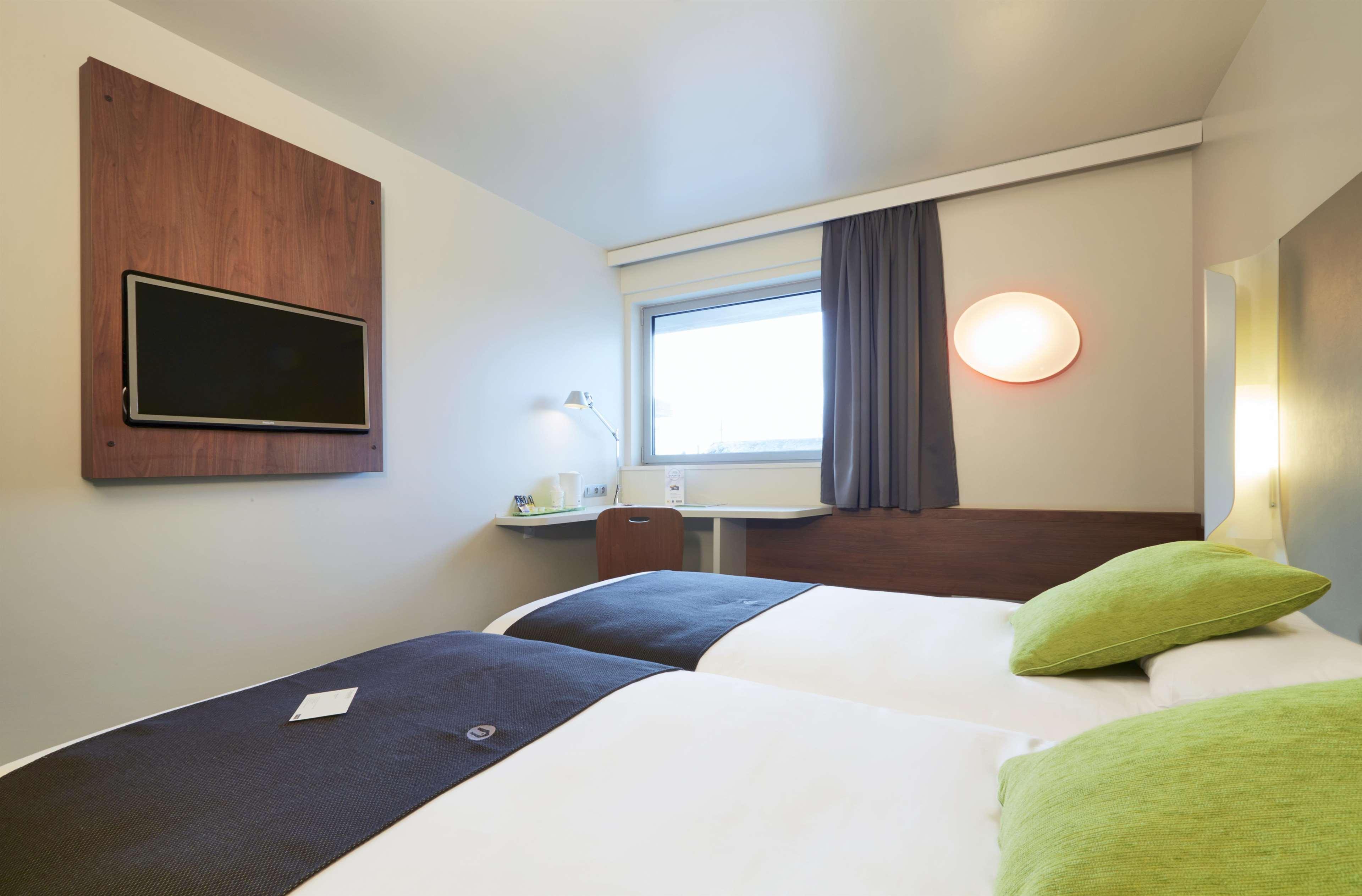 Campanile La Roche Sur Yon Centre Gare Hotell Eksteriør bilde